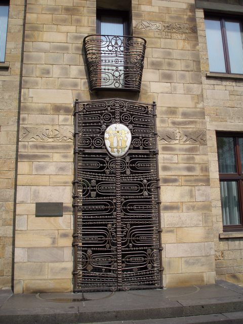 Dvere do kostola